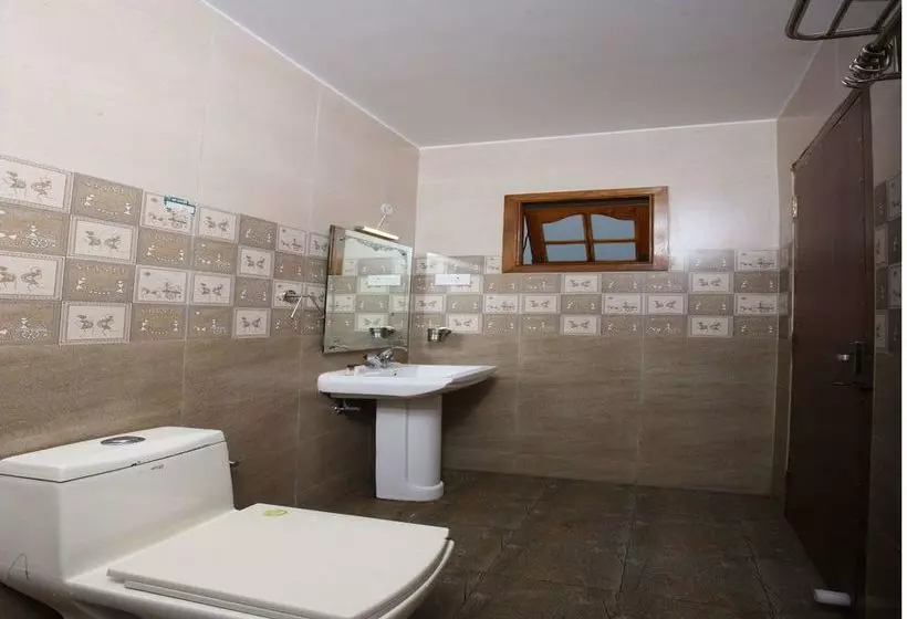 ホテル Oyo 10251 Sri Akilambiga Residency