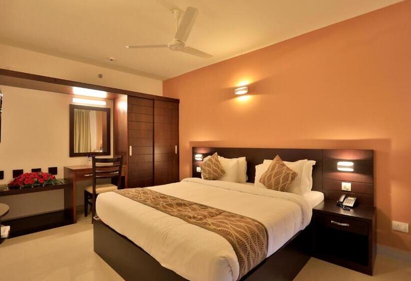 ホテル Sterling Thekkady