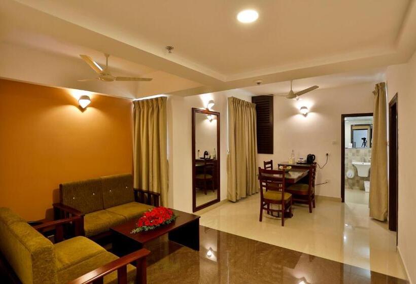 ホテル Sterling Thekkady