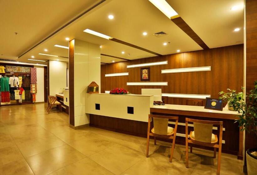 ホテル Sterling Thekkady