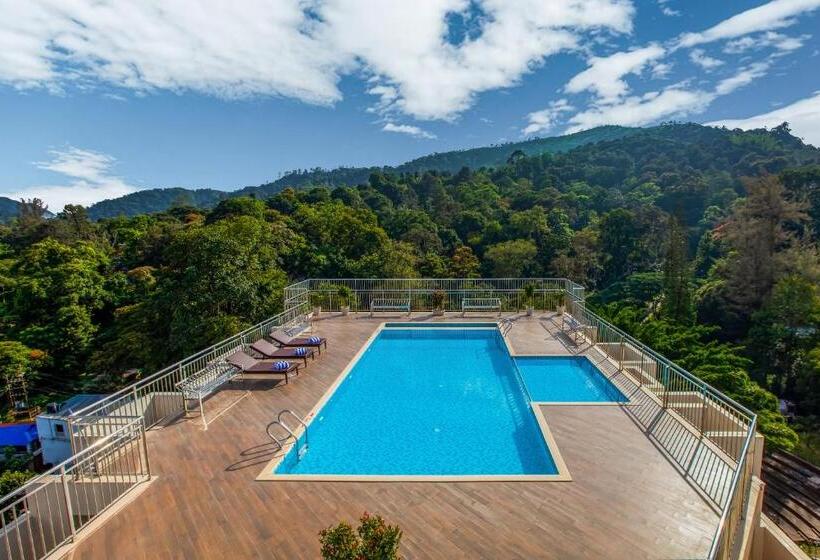 ホテル Sterling Thekkady