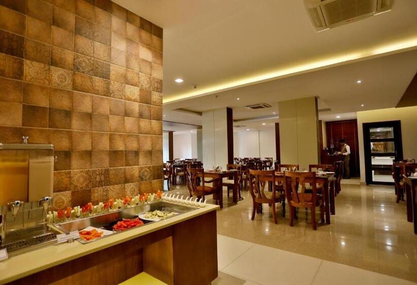 ホテル Sterling Thekkady