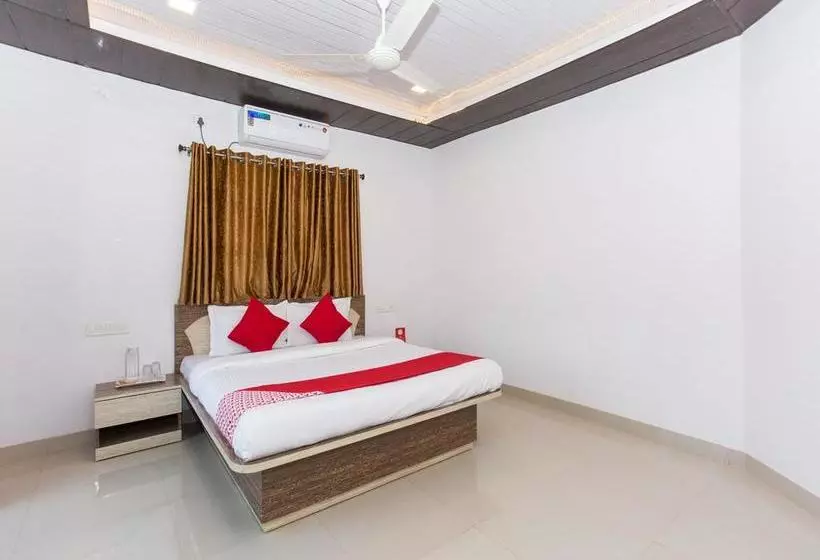 Oyo 12935 Hotel Shrushti Inn