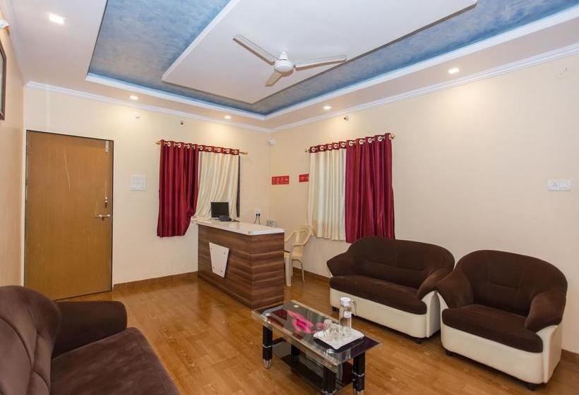 Oyo 12935 Hotel Shrushti Inn