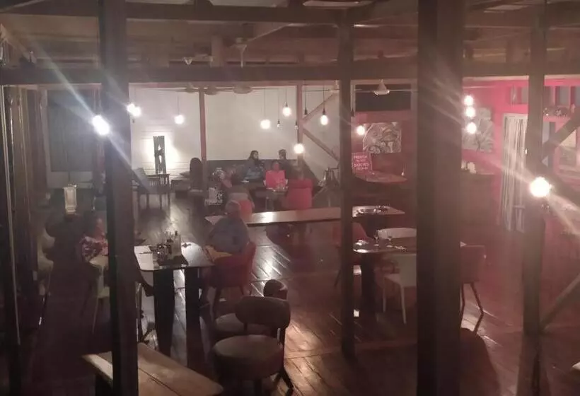 استراحتگاه Villa F&b