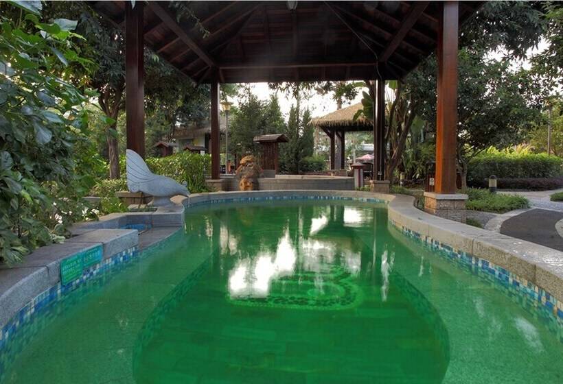 Country Garden Holiday Hot Spring Hotel Fogang