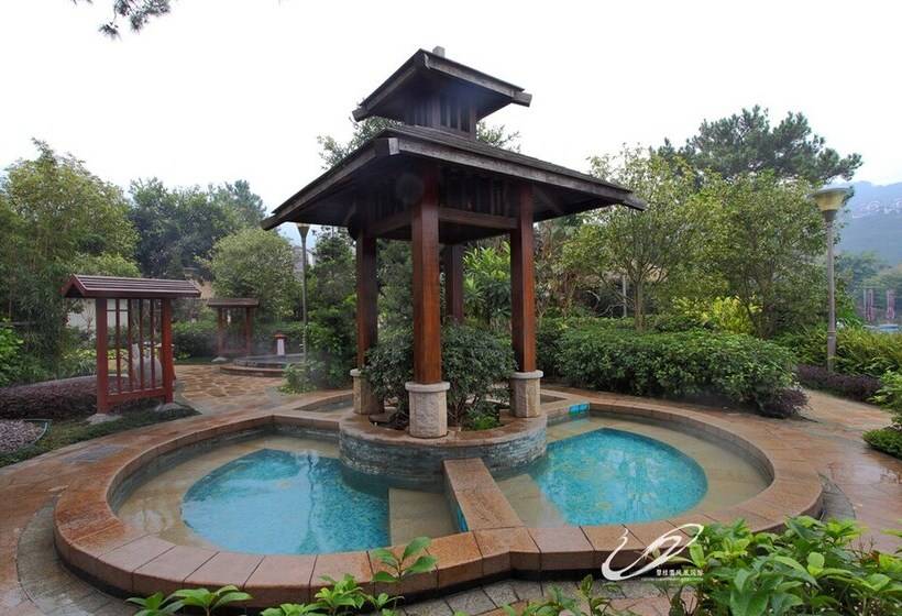 Country Garden Holiday Hot Spring Hotel Fogang