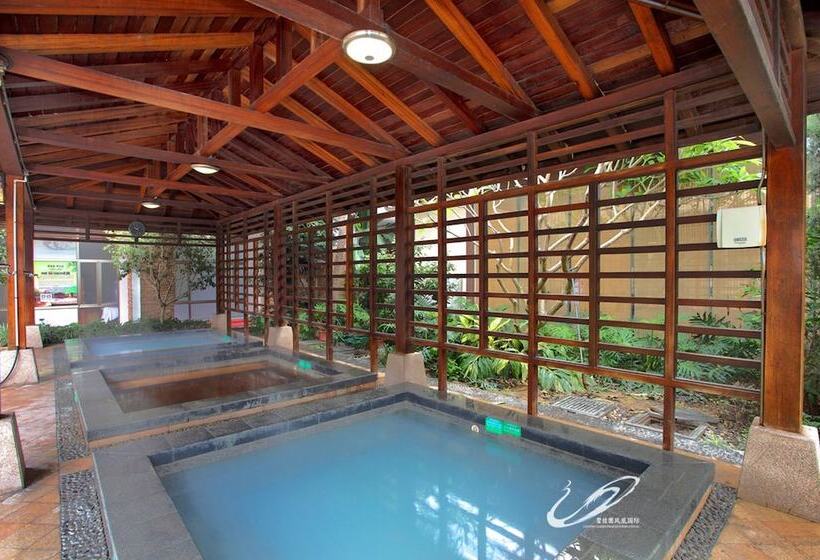 Country Garden Holiday Hot Spring Hotel Fogang