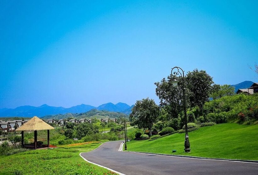 Country Garden Holiday Hot Spring Hotel Fogang