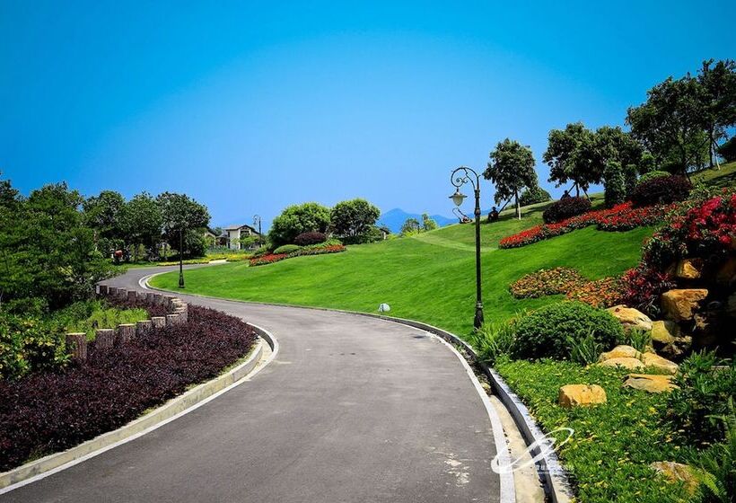 Country Garden Holiday Hot Spring Hotel Fogang