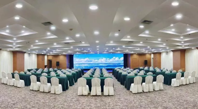 Hotel Baoding Zhong Yin