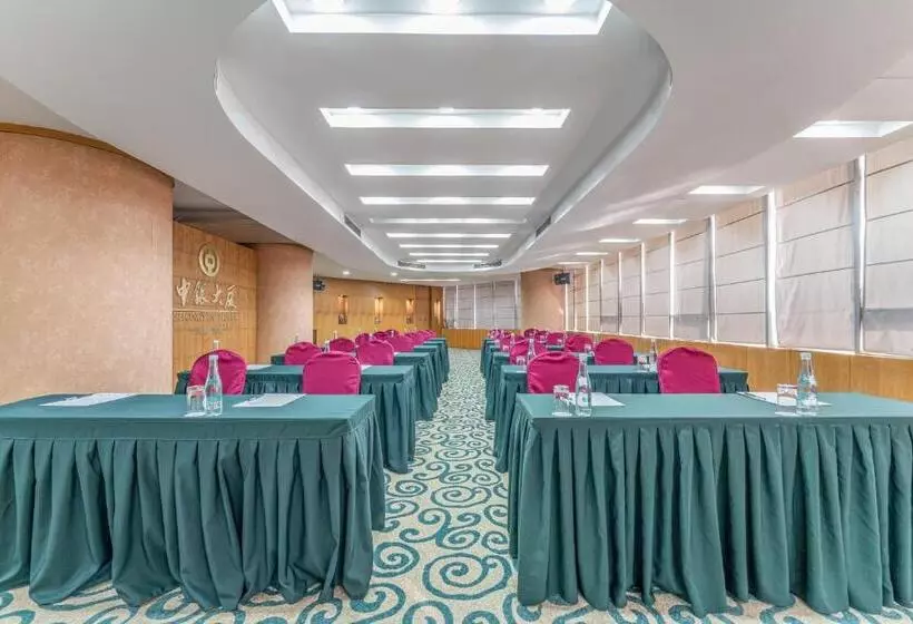 Hotel Baoding Zhong Yin