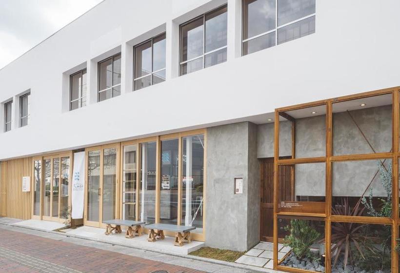 Hospedaria Hatago Flags