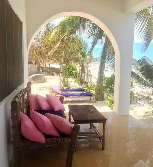 مبيت وإفطار Villa Mina Beachhouse