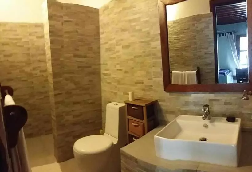 Aamiaismajoitus (B&B) White Dream