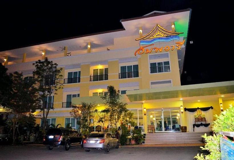 ホテル Amphawaree