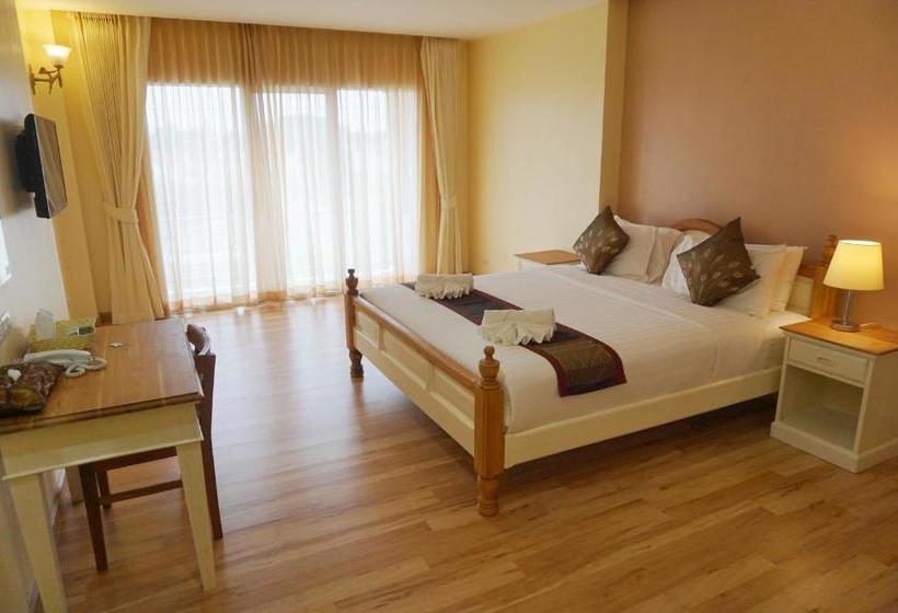 ホテル Amphawaree