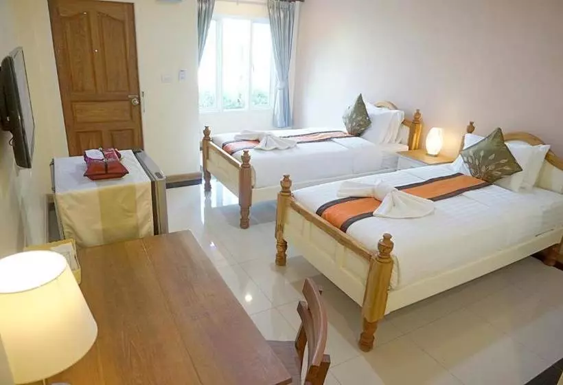 ホテル Amphawaree