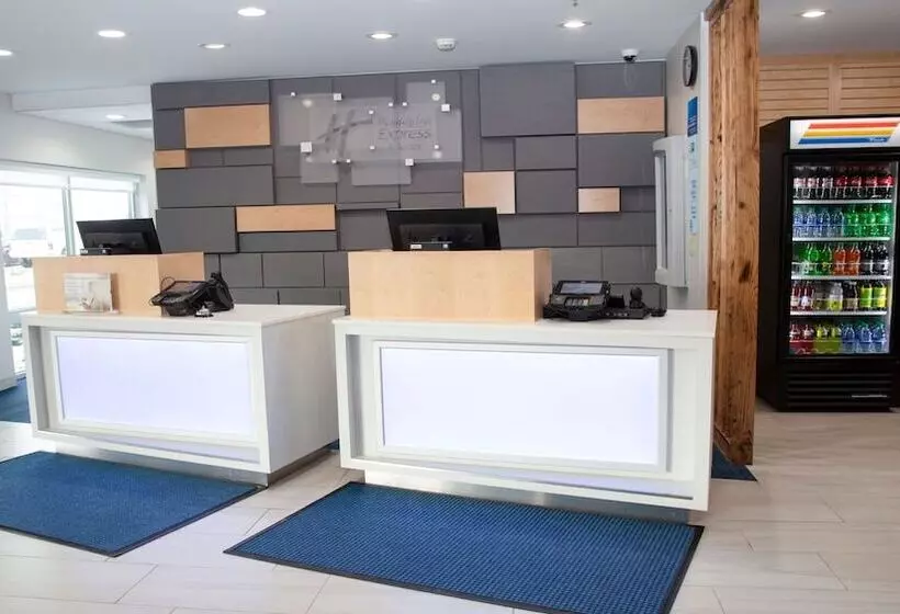 Hotelli Holiday Inn Express & Suites   Marion, An Ihg