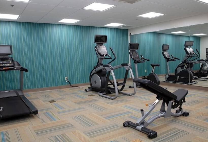 Отель Holiday Inn Express & Suites   Marion, An Ihg