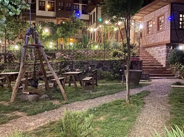 هتل Kaf Dagi Konak