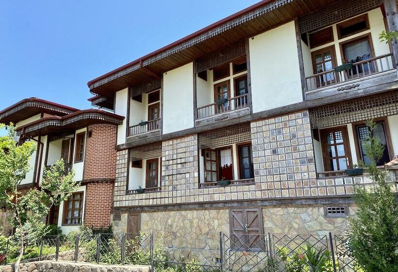 فندق Kaf Dagi Konak