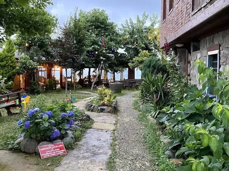 هتل Kaf Dagi Konak