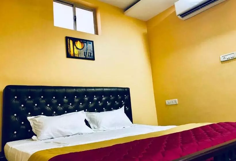 ホテル Royal Palace Marina