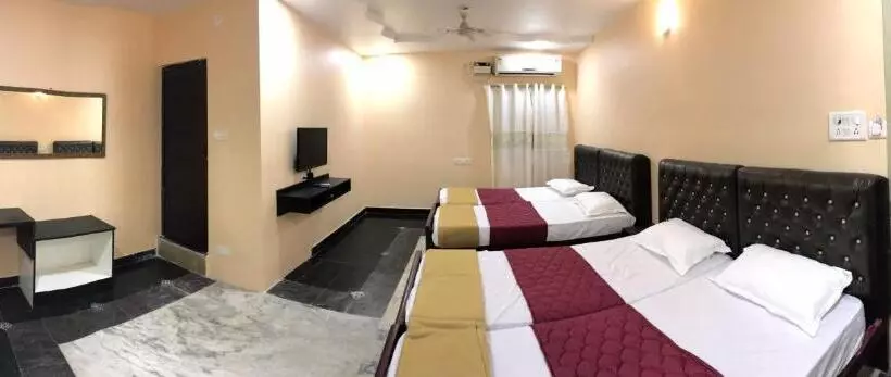 ホテル Royal Palace Marina