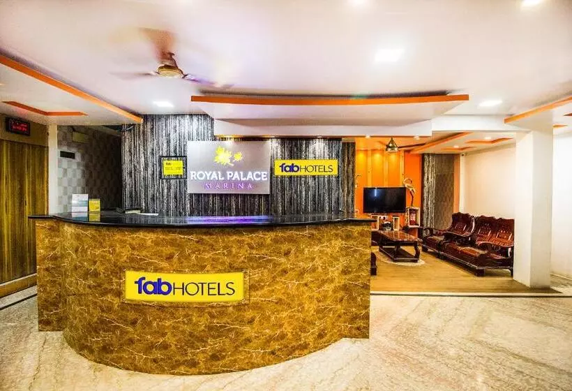 ホテル Royal Palace Marina