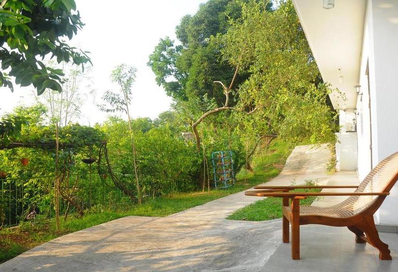 Colombo Hotel By Colombo Village