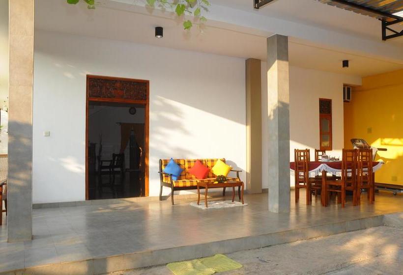 Colombo Hotel By Colombo Village