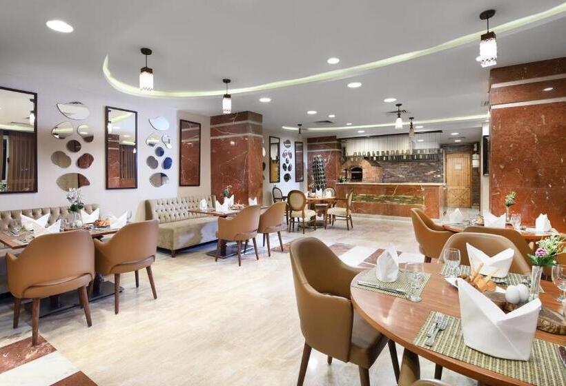 هتل Tolip El Forsan