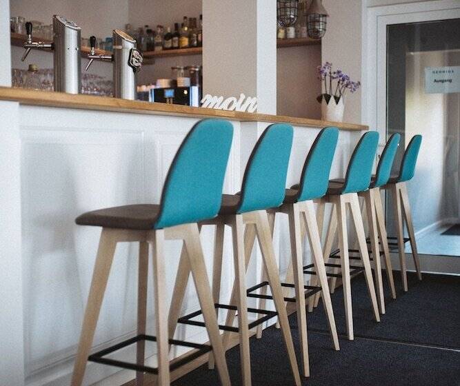 호텔 Waastwinj   500m Vom Strand