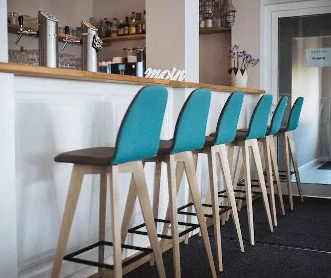 ホテル Waastwinj   500m Vom Strand