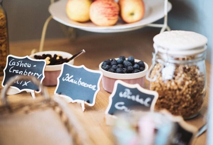 호텔 Waastwinj   500m Vom Strand