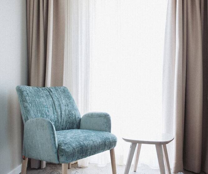 호텔 Waastwinj   500m Vom Strand