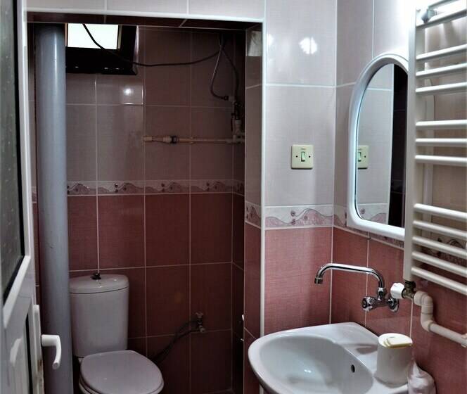 فندق على الطريق Yaren Otel