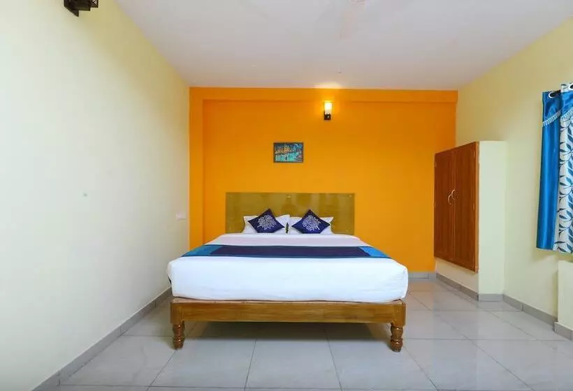 Super Hotel O Thavalakuppam Near Bus Stand