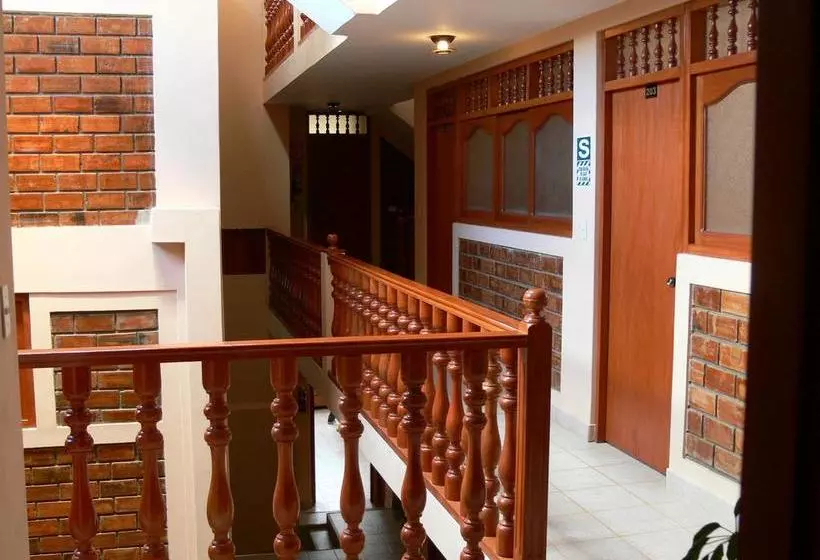 ユースホステル Hostal Vista Hermosa