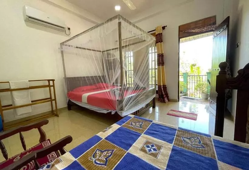 تختخواب و صبحانه Mount Top