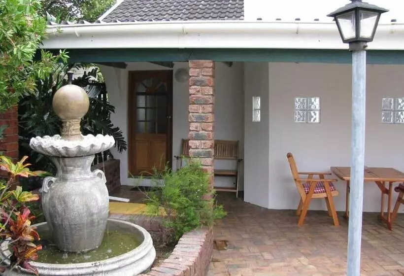 تختخواب و صبحانه Sounds Of The Sea