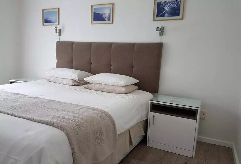 تختخواب و صبحانه Sounds Of The Sea