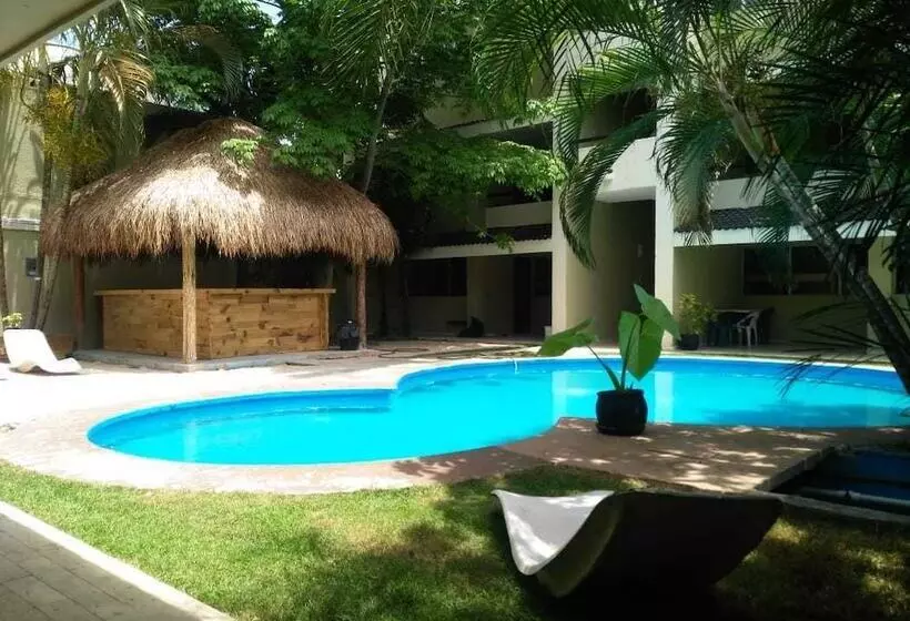 Deja Hostel Suites