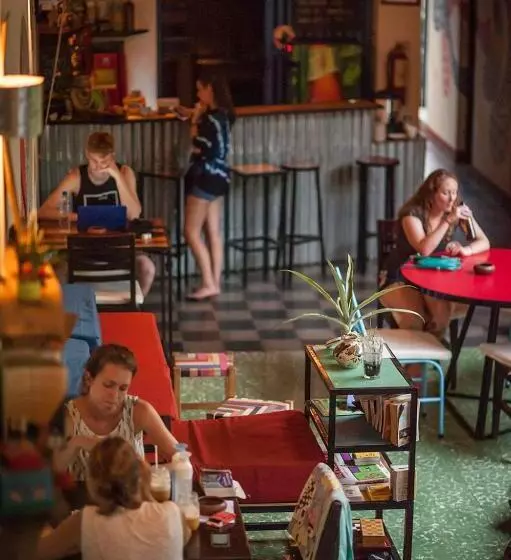 Hostel De Boca En Boca