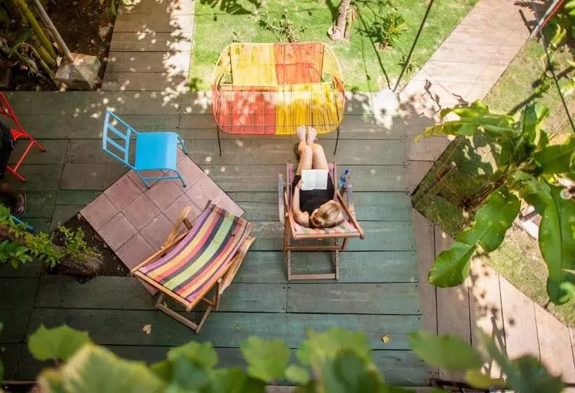 Hostel De Boca En Boca