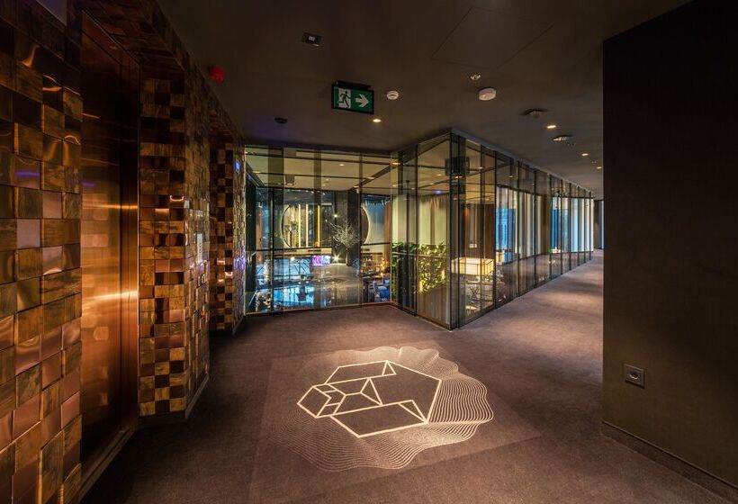 בית מלון כפרי Clark Budapest   Adults Only