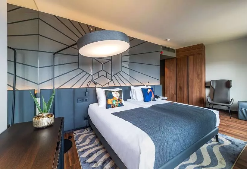 Hotelli Clark Budapest   Adults Only