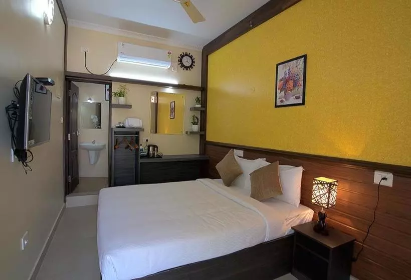 هتل Gems 9 Airport