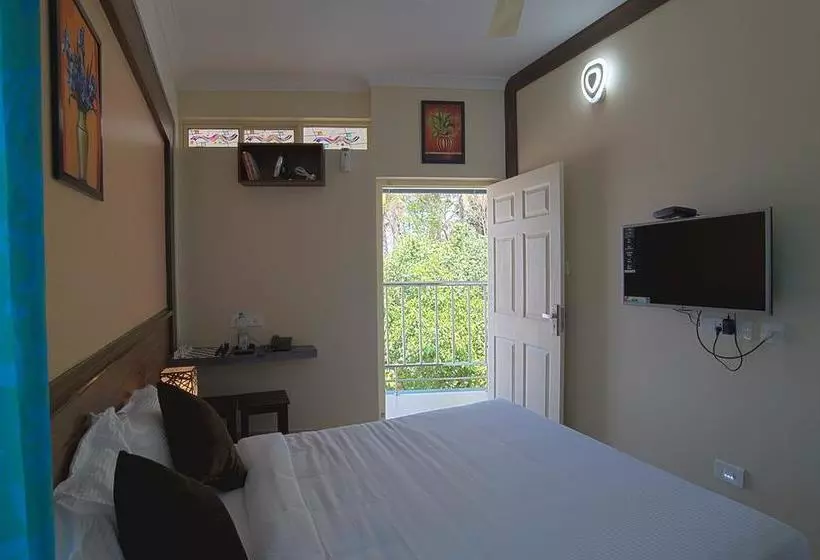 هتل Gems 9 Airport